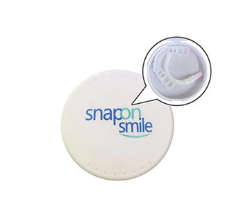 طقم أسنان من السيليكون